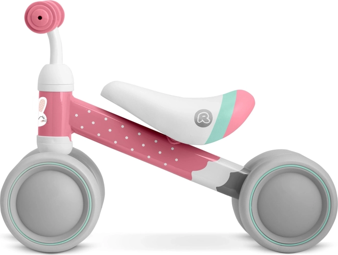 Diseño estable de tres ruedas para un inicio seguro