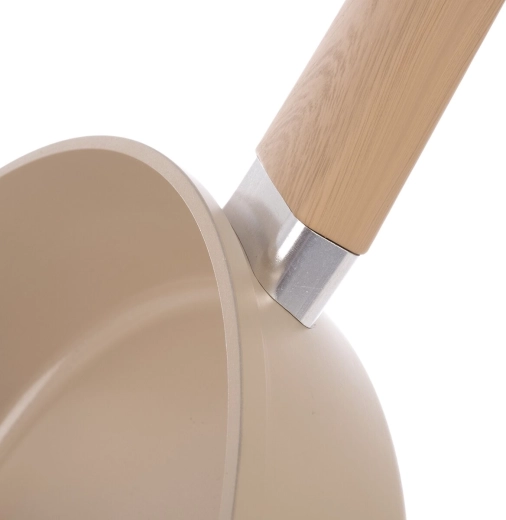 Mango ergonómico con decoración de madera