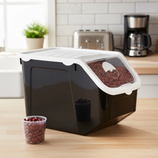 Dosificación fácil gracias a la compuerta abatible