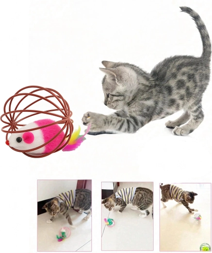 Ratón de peluche con plumas y cascabel