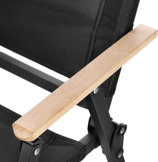 Elegantes reposabrazos de madera y plegado fácil