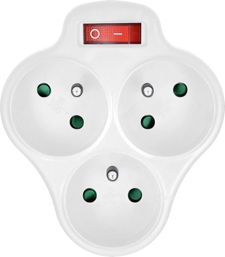 3 tomas en un diseño compacto