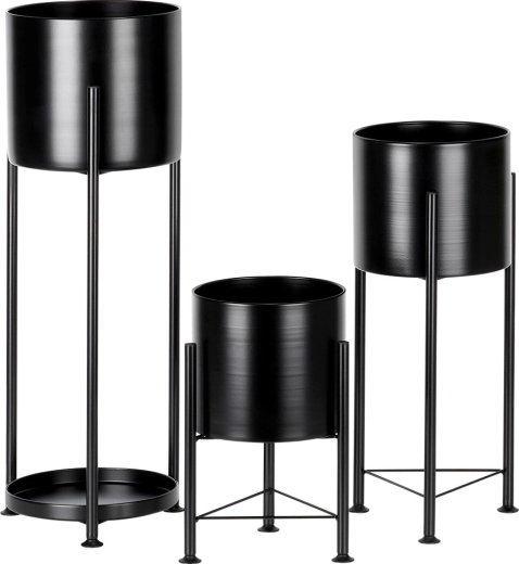Estructura metálica resistente en un elegante negro