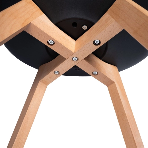 Patas de madera estables y construcción sólida