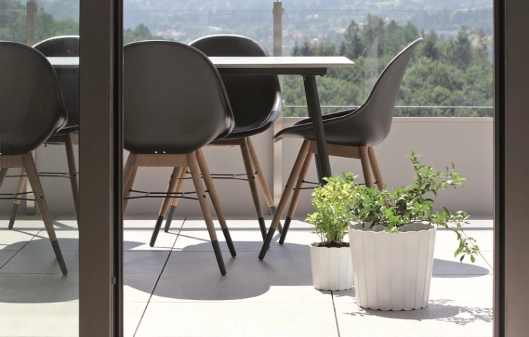 Diseño de lamas elegante para un interior y exterior modernos