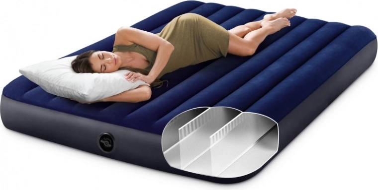 Cama doble espaciosa