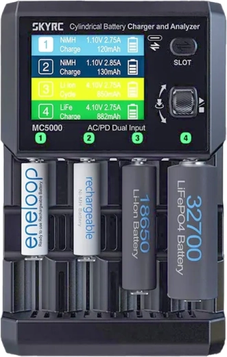 Cargador y analizador de baterías cilíndricas SkyRC MC5000 con USB-C