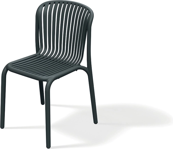 Silla BRENE color carbón – silla ligera apilable para exterior e interior con asiento de lamas