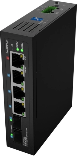 2× uplink SFP para distancias más largas y segmentación de red