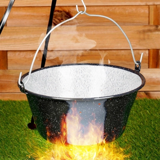 Ideal sobre el fuego y también en trípode