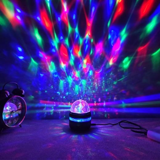 Efectos RGB a color y proyección de 360°