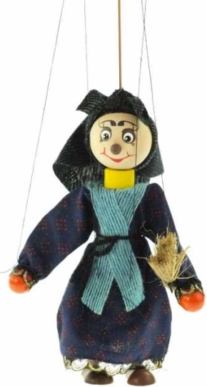 Marioneta de madera de bruja