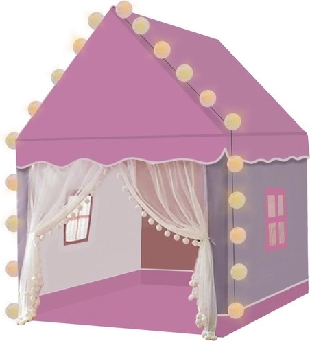 Casita con ventanitas de malla y entrada cómoda