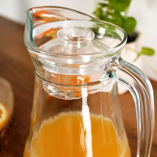 La tapa protege la bebida