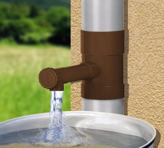 Recogida eficiente de agua de lluvia en el barril