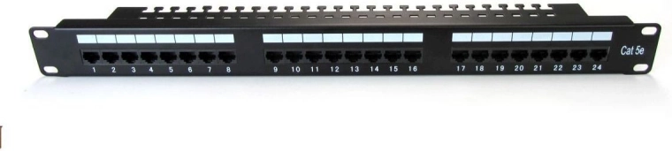 Panel de parcheo 19" con 24 puertos, cat. 5e, negro