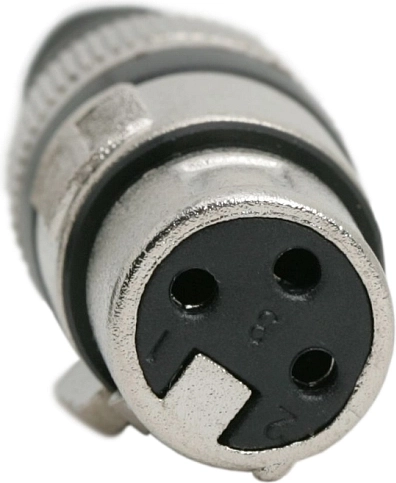 Conexión XLR de tres polos