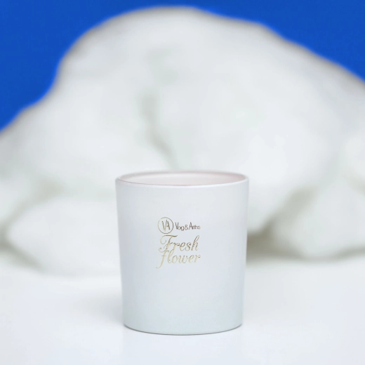 Vela aromática con fragancia de flores frescas 125 g