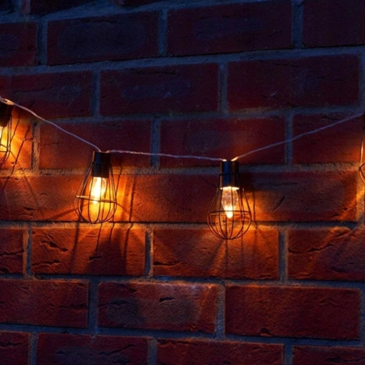 Diseño loft resistente con jaulas metálicas