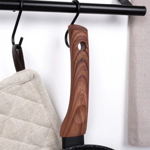 Cómodo aspecto de madera del mango