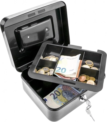 Organización clara de monedas y billetes