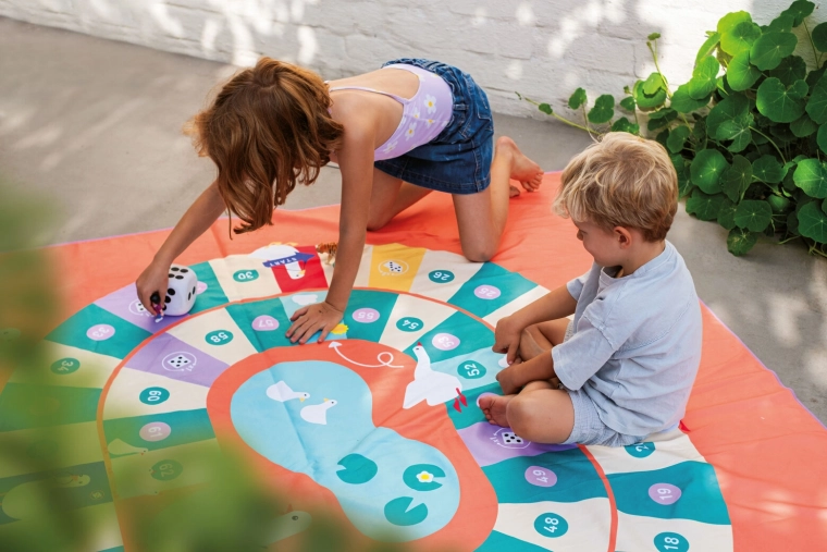 Quut toalla infantil y juego 2 en 1 oca XL 180 × 180 cm