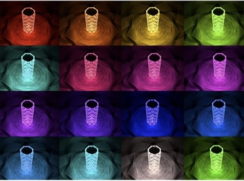 16 colores y 5 niveles de brillo