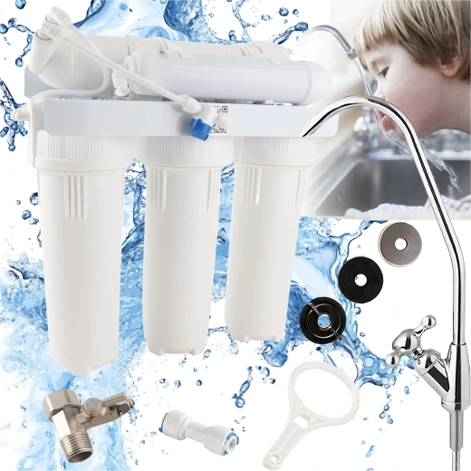 Grifo independiente con agua limpia
