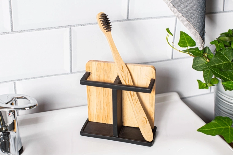 Para varios cepillos y baño compartido