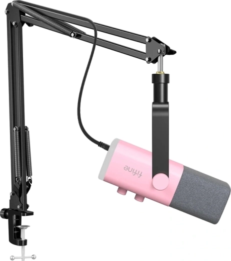 Conexión USB y XLR y diseño llamativo