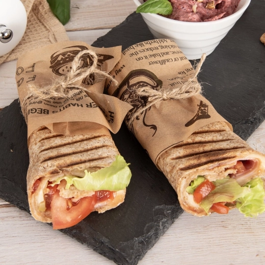 Diseño de periódico para un aspecto street‑food moderno