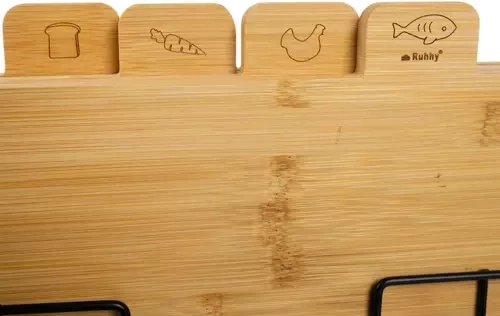 Cuatro tablas con marcación clara