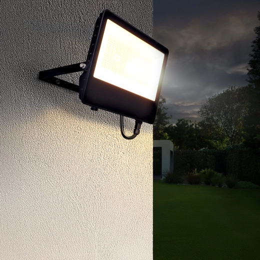 IP65 y montaje rápido con conector impermeable