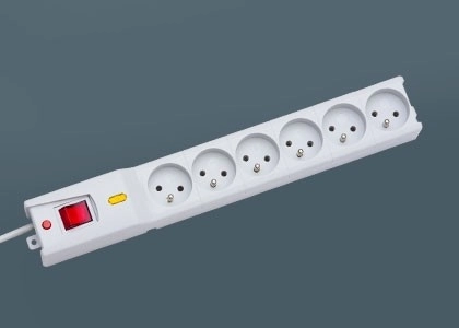 Regleta alargadora con protección contra sobretensiones Lestar, 6 tomas, 3 m, gris