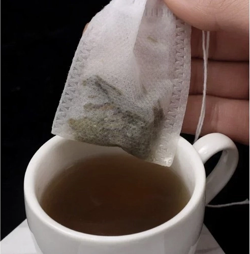 Infusión cómoda de té a granel y hierbas