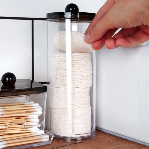 Práctico dispensador para el baño