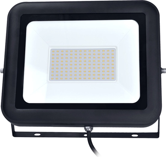 Luz potente para zonas exteriores