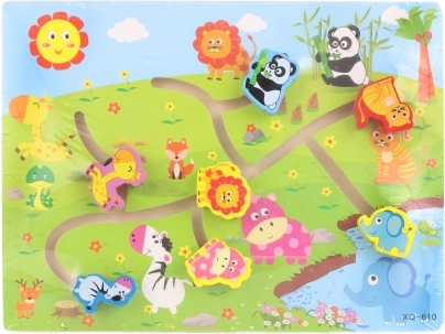 Laberinto de madera con animales