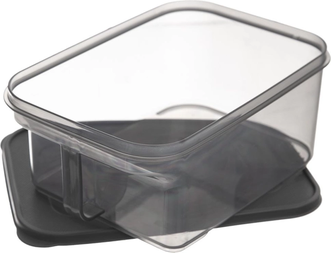 Paredes transparentes y elegante diseño gris