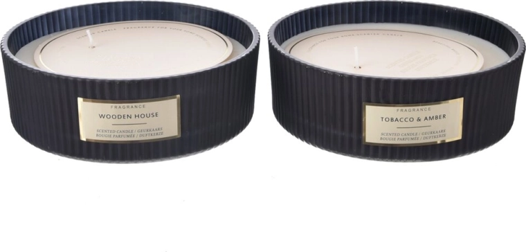 Vela aromática en vaso Black 580 g