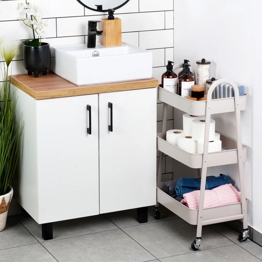 Estructura metálica resistente en elegante beige