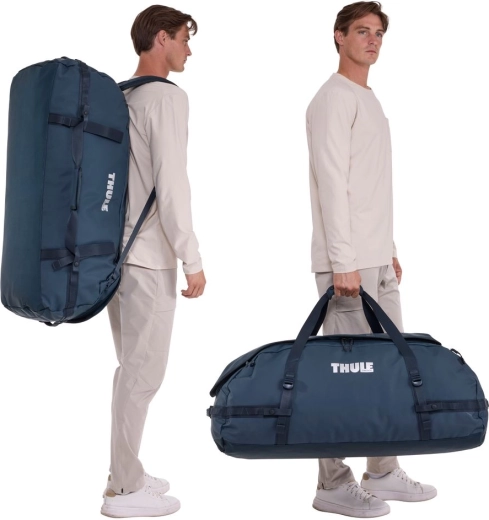 Bolsa y mochila en una