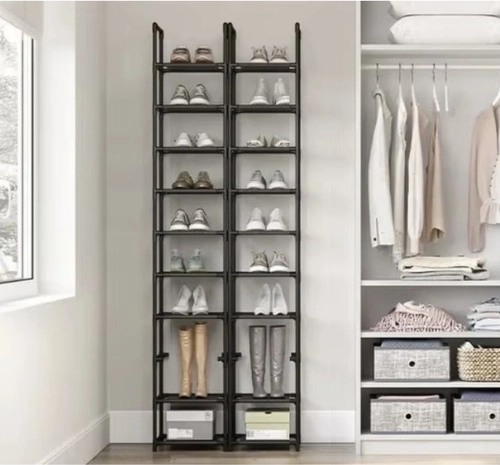 Ahorra espacio y tiene capacidad para hasta 10 pares de zapatos