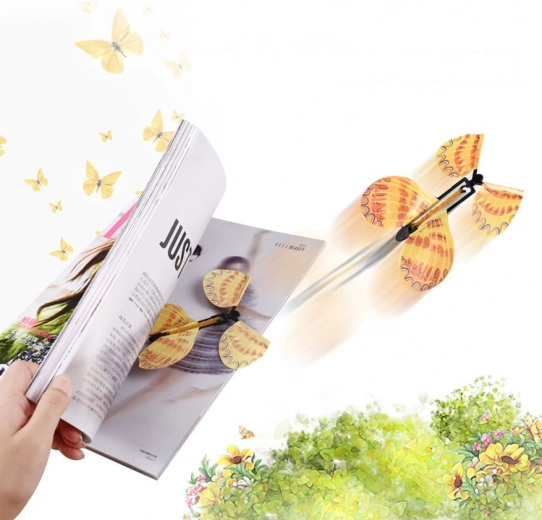 Efecto sorpresa desde tarjetas de felicitación y libros