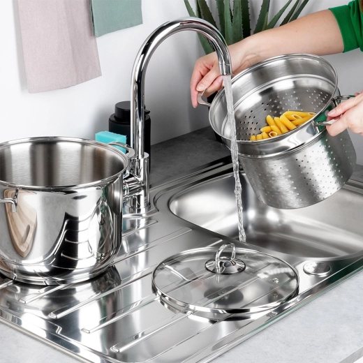 Cocine y escurra sin un colador adicional
