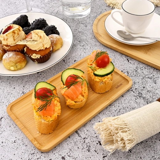 Servicio con estilo de entrantes y postres
