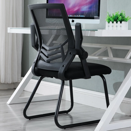 Silla de oficina de malla negra