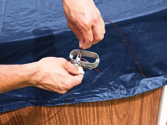 Fijación firme con cable y carraca