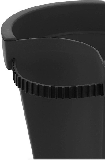 Plástico resistente y fácil de limpiar