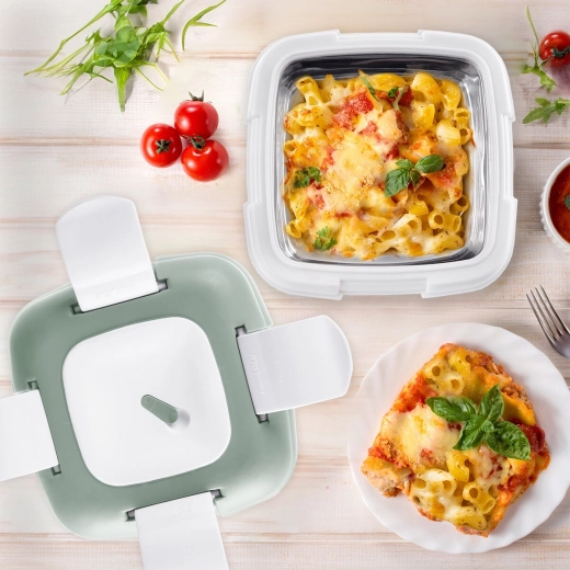 Mantiene los alimentos calientes y fríos